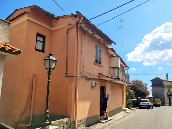Mehrfamilienhaus in San Sostene